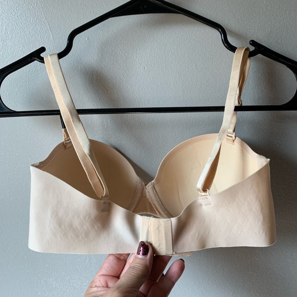 Victoria’s Secret NWT multi-way/ Multi-Position Size 32C - Picture 6 of 7